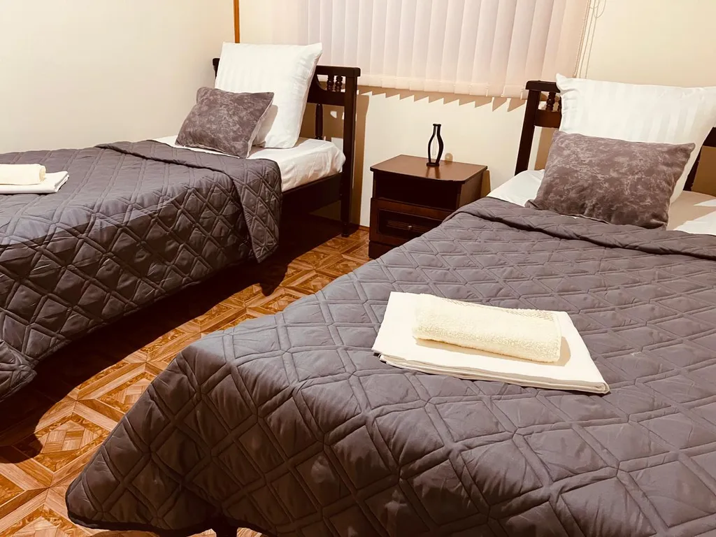 Квартира Комната — аренда посуточно в Лоо