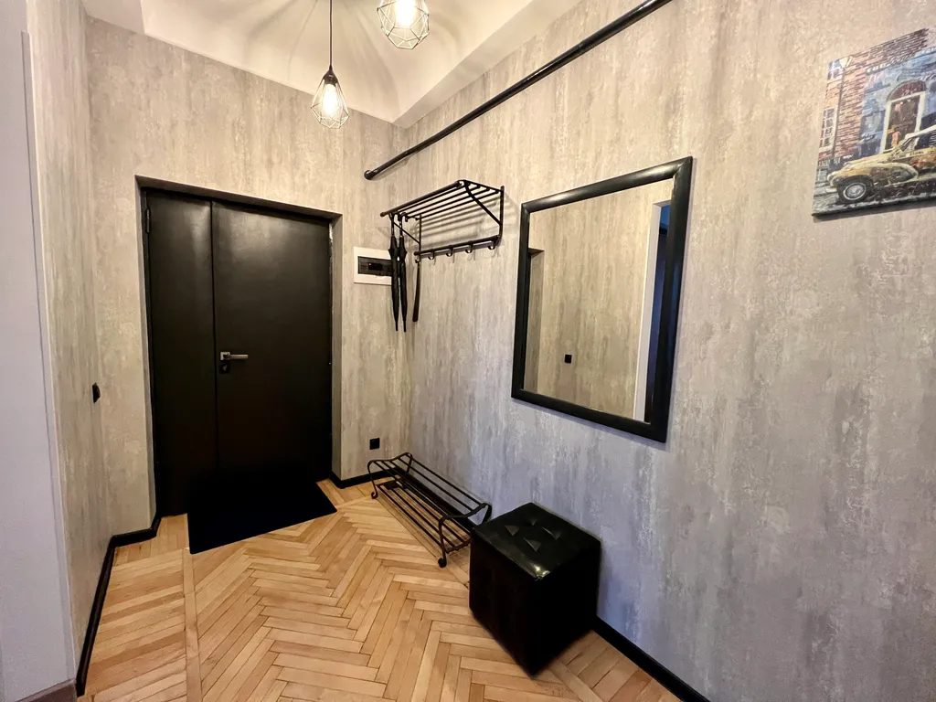 Квартира Уютные апартаменты "Лофт Фонтаны" с видом на Александровский сквер — Краснодар