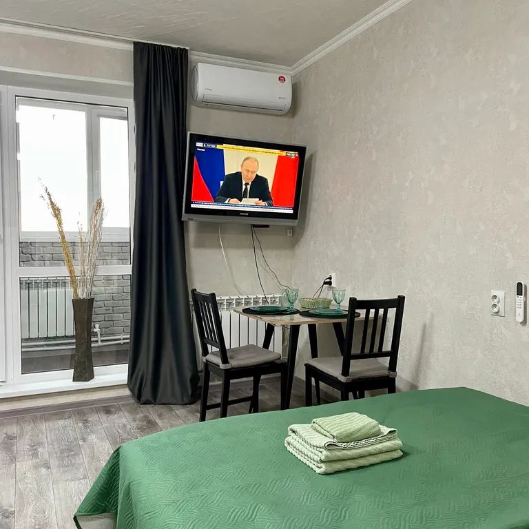 Студия с видом на озеро