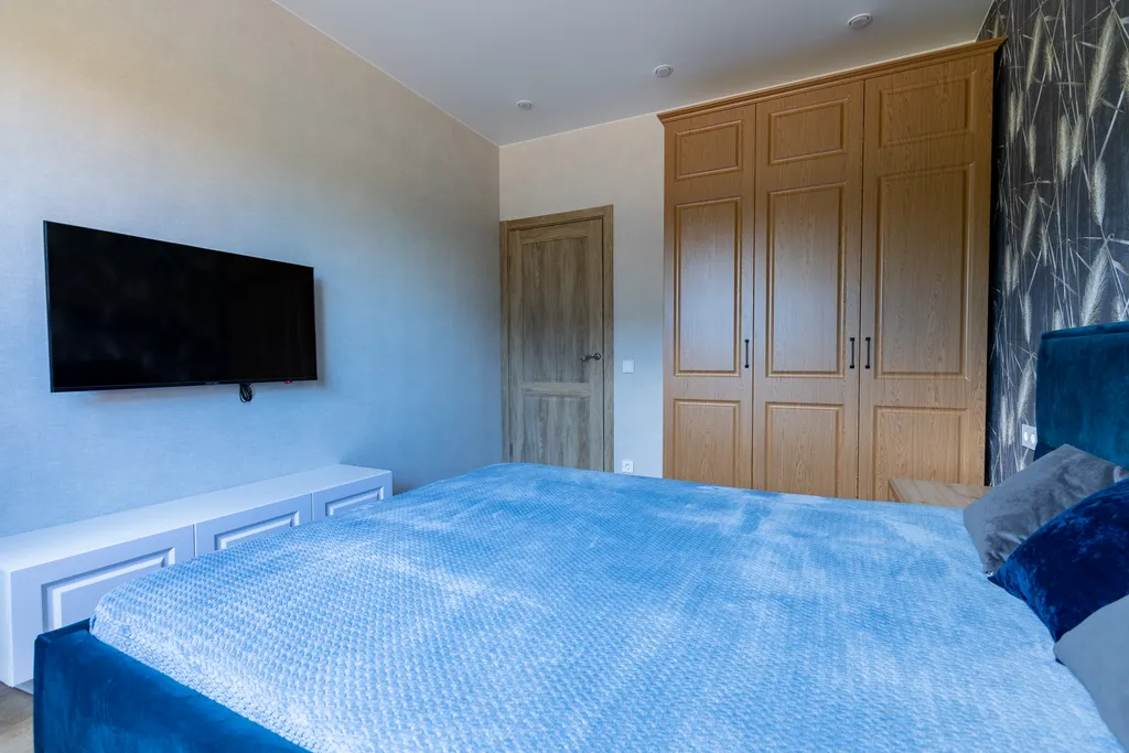 Уютный дом возле леса