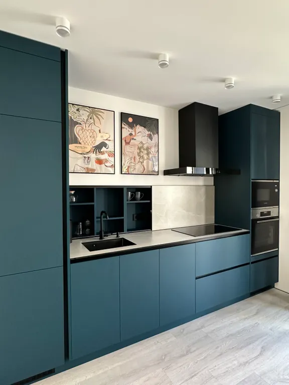 Эксклюзивная евродвушка с просторной террасой в самом сердце города