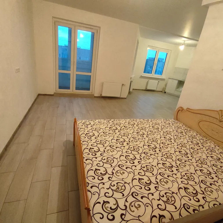 Просторная однокомнатная квартира студия