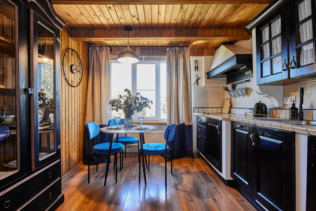 Коттедж Уютный просторный дом с баней для большой семьи — Ропшинские Ключи