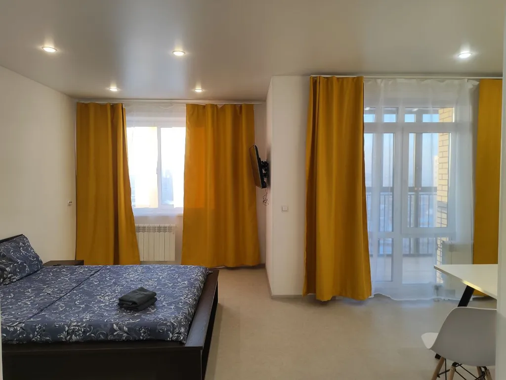 Студия на 13м этаже, ЖК Семья