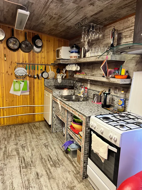 Домик охотника с баней на дровах