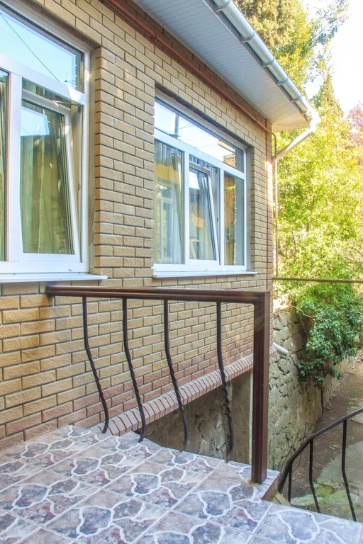 Уютный небольшой коттедж