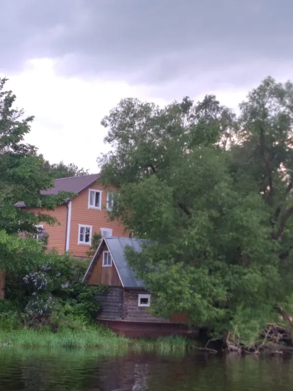 Уютный коттедж на реке