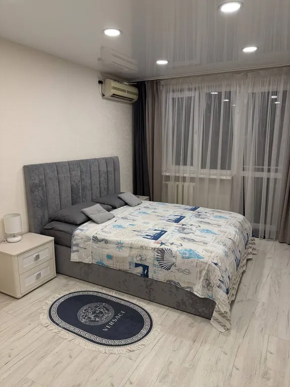 Комфортная двухкомнатная квартира в центре Севастополя