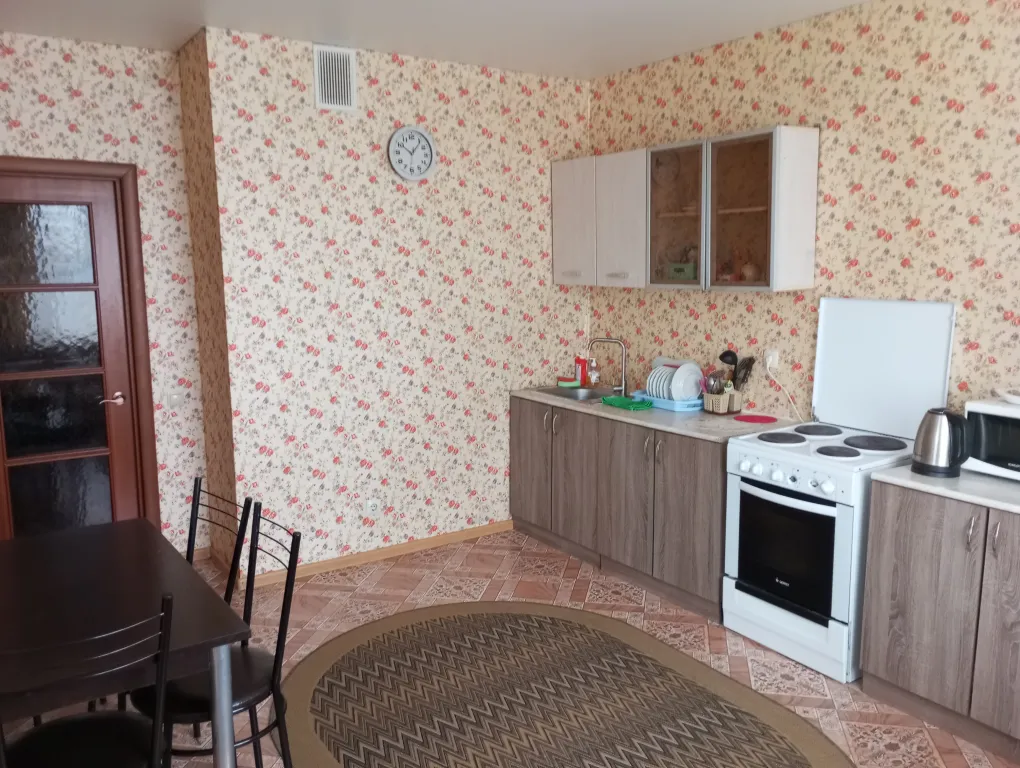 Для любителей простора и комфорта. Двушка 90 кв.м. 6 раздельных мест