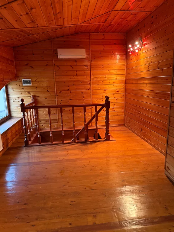 Семейный дом на берегу моря