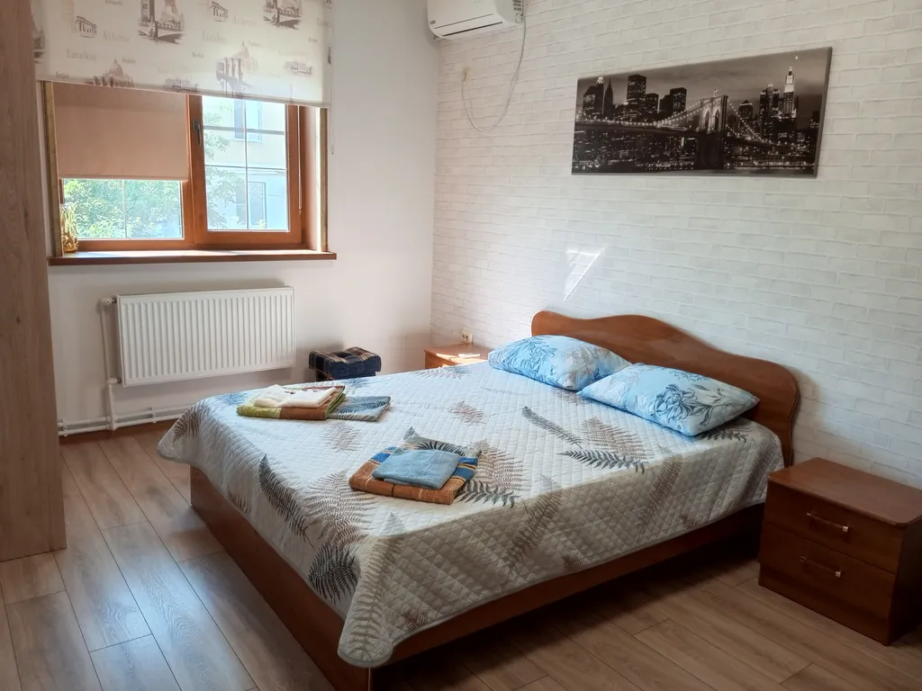 Квартира Просторная квартира в 5 минутах от моря с отдельным входом — Геленджик