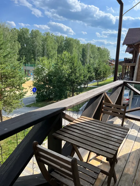 Двухуровневые апартаменты с красивым видом