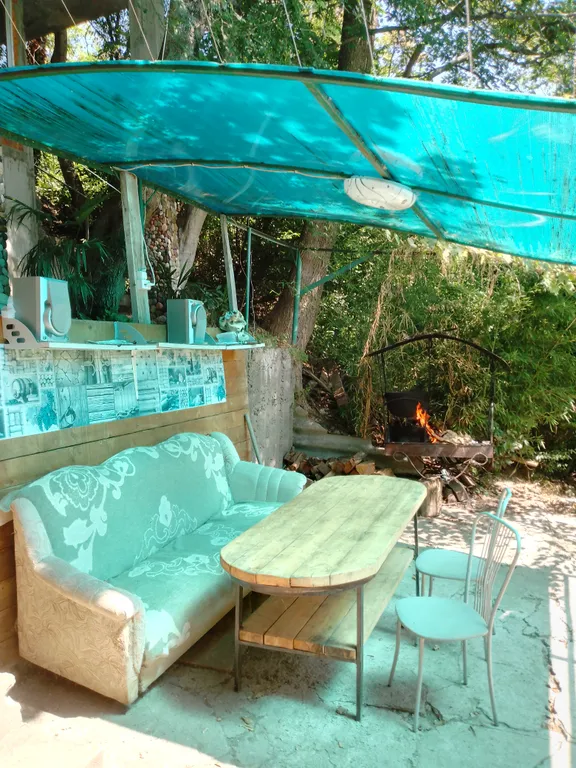 2й этаж домика в саду, 10 минут пешком до моря