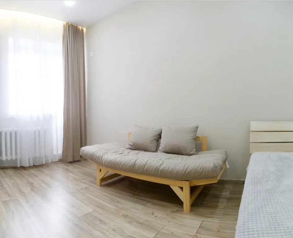 Уютная квартира на Адоратского