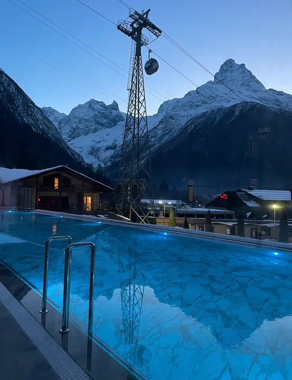 Апартамент с видом на горы в центре