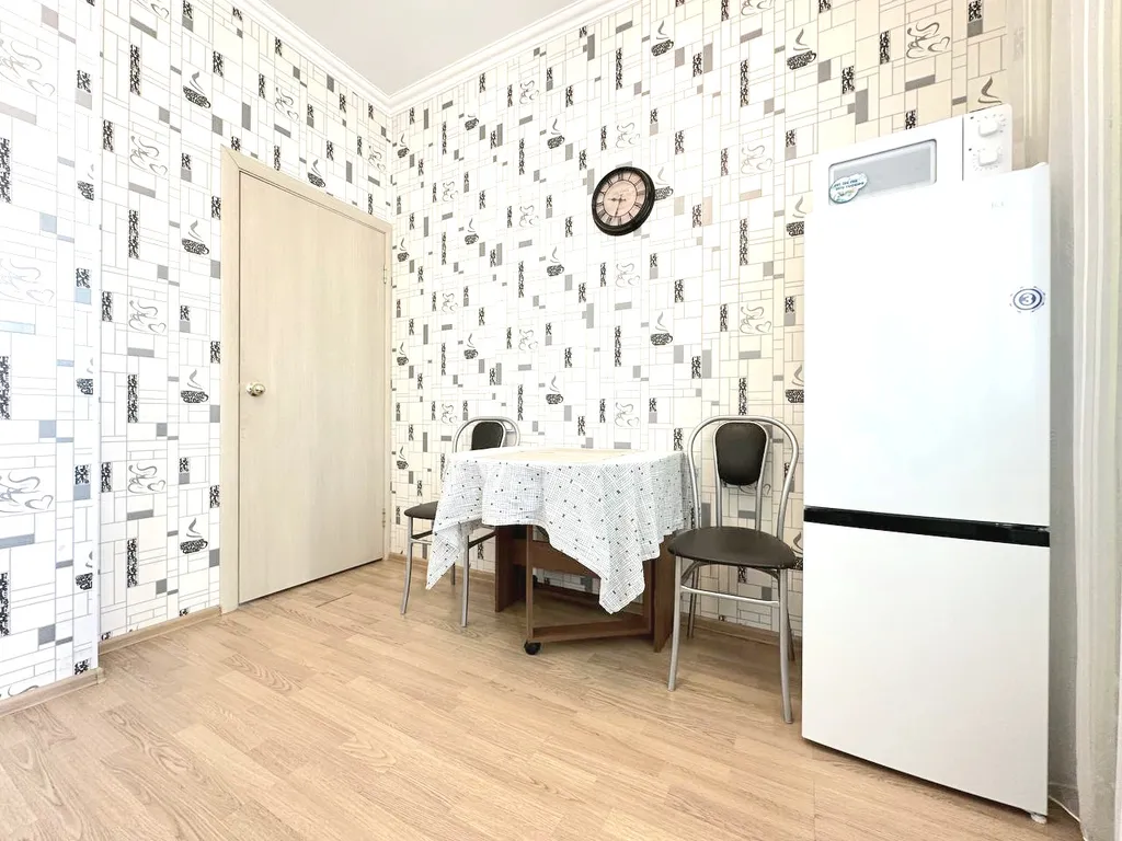 2-комнатная квартира с балконом на Притомском напротив ЛДК