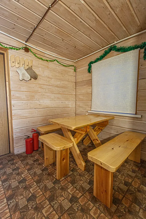 Коттедж Большой дом с террасой, баней на дровах и чаном в лесу на берегу реки — Старово