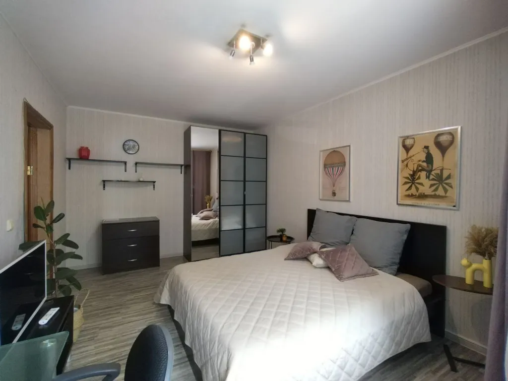 Уютная 1-комнатная квартира, монолитный дом, шлагбаум ,охрана, видеонаблюдение — аренда посуточно в Санкт-Петербург