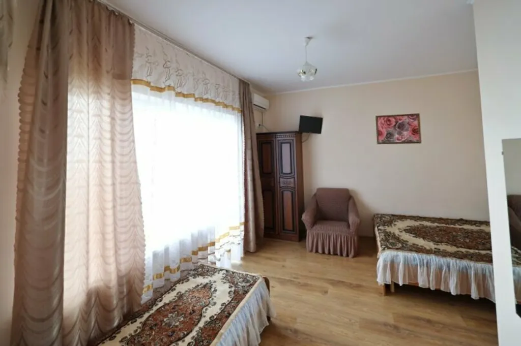 Квартира Квартира Трехместный номер с доп. местом с балконом и видом на море — Лазаревское