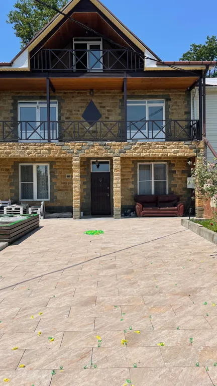 Коттедж Дом в лесу с баней и бассейном — Веселое