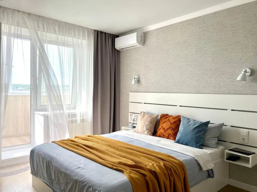 Стильный белоснежный апартамент в центре города, бесконтактный заезд