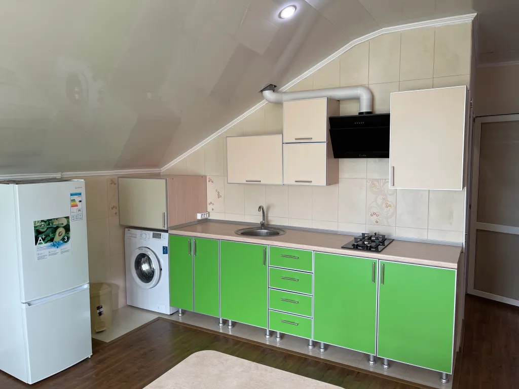 Коттедж Апартаменты на Золотом Гребешке — аренда посуточно в Верхневесёлое