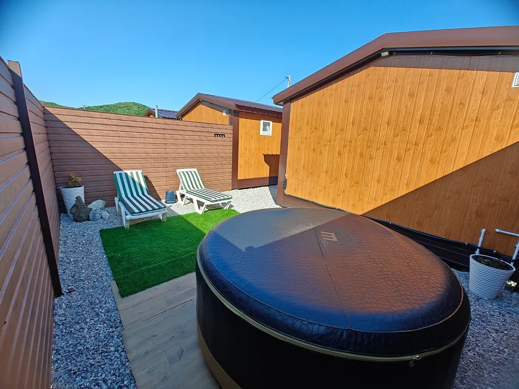 Дом у моря с бассейном