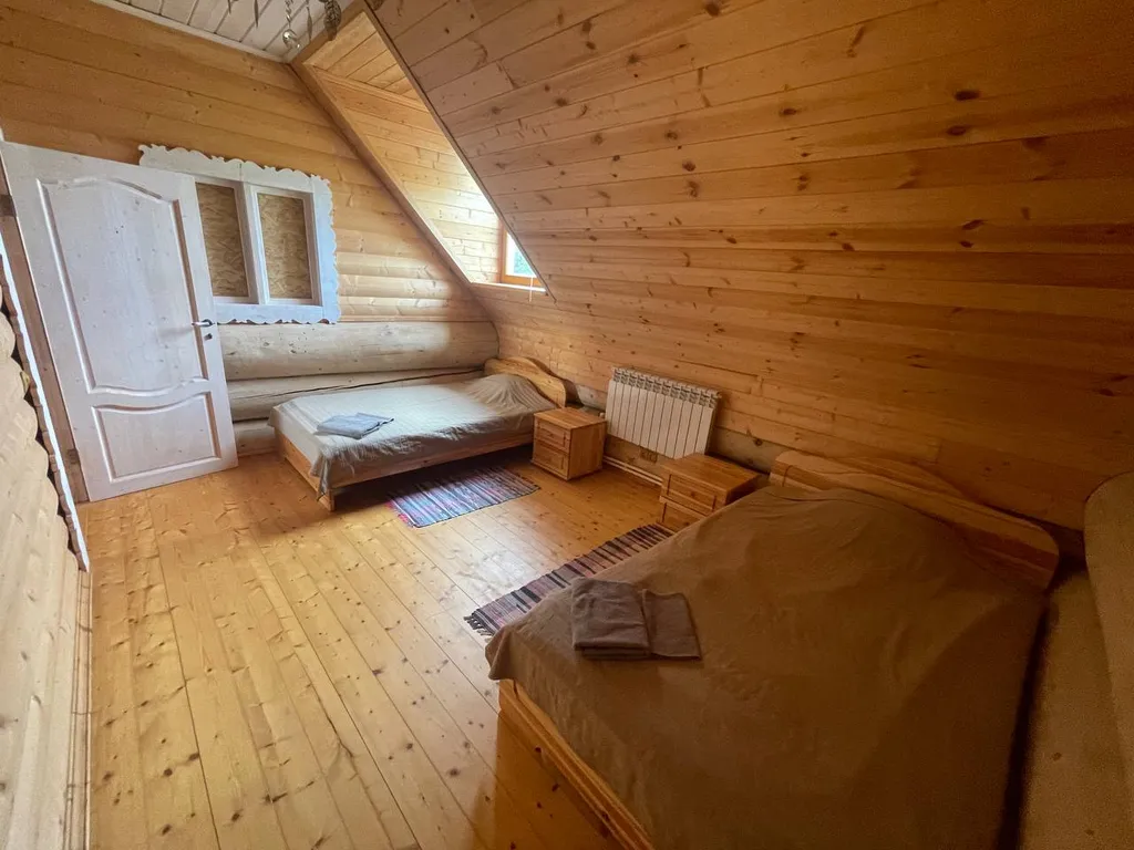 Дом из сибирского кедра с баней