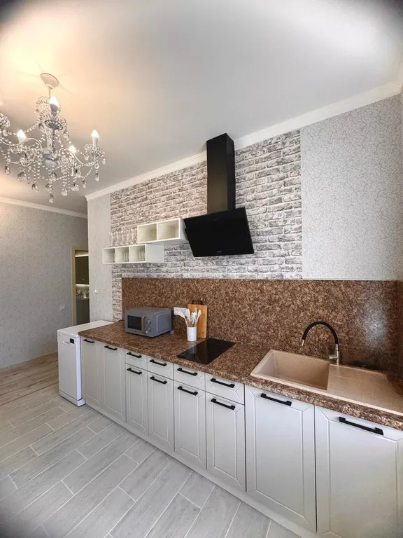 Коттедж Дом с большим бассейном в окружении леса, гор и реки — Горячий Ключ