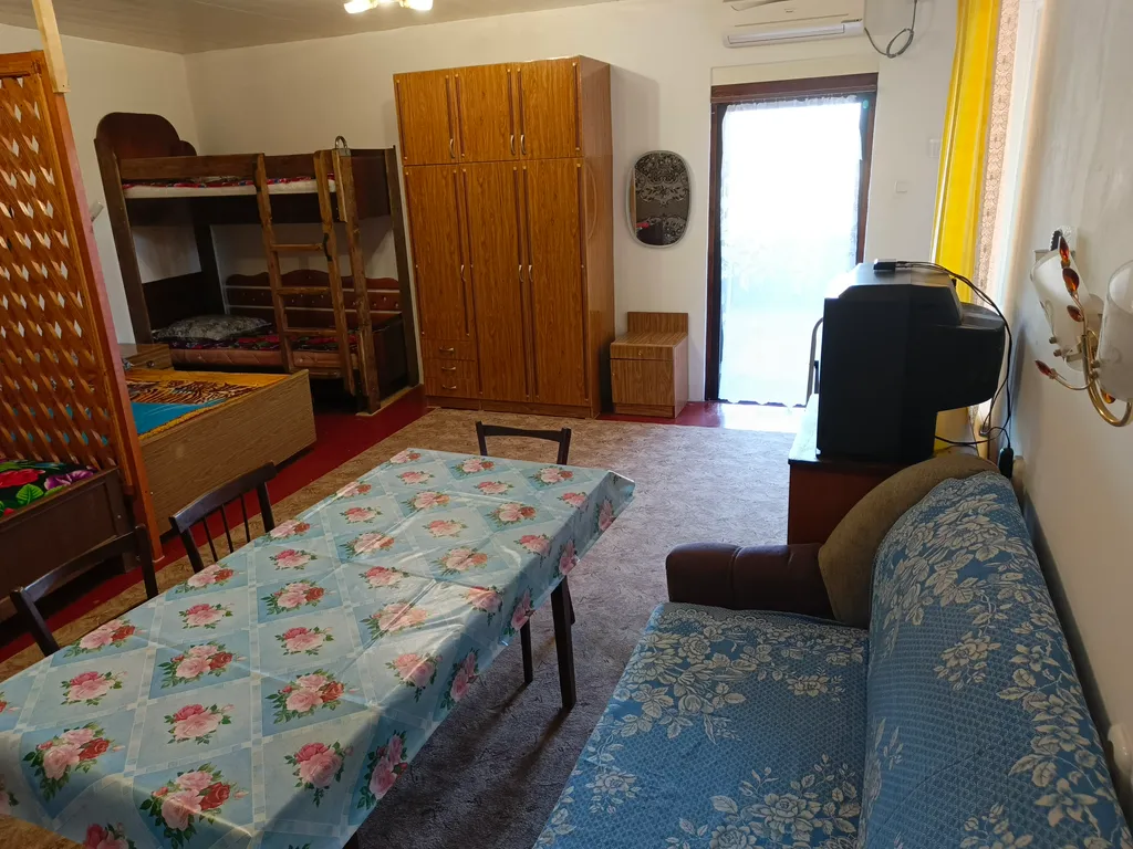 Уютный номер с большим свободным пространством до восьми человек