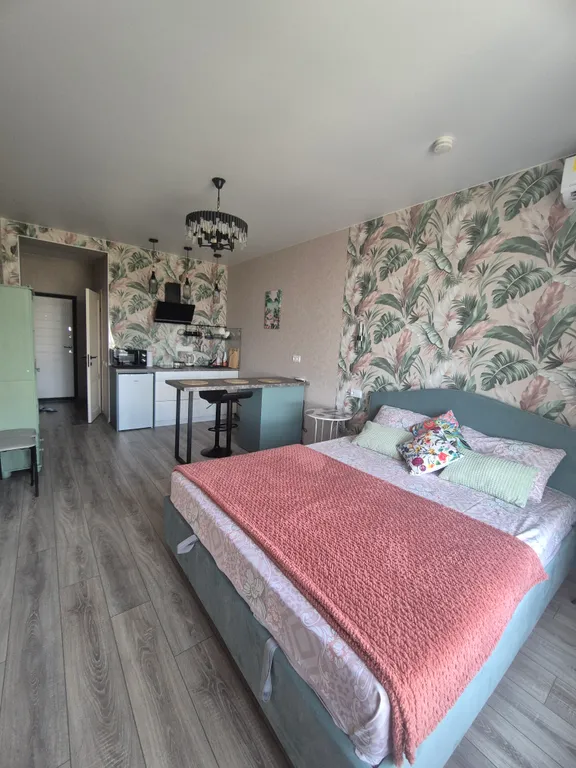 Уютная студия с потрясающим видом на море и Приморский парк