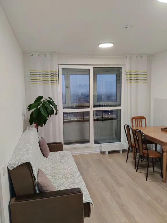 Уютная квартира рядом с МРНЦ Цыба