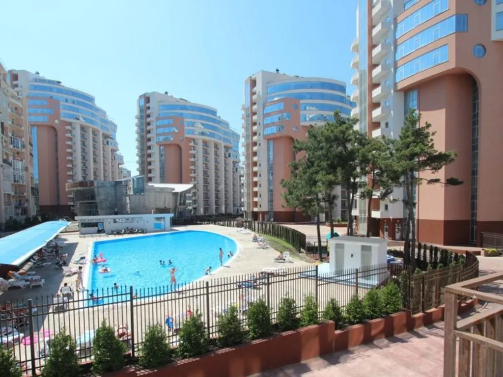 Квартира Квартира На берегу моря в ЖК Акватория с бассейном — Геленджик