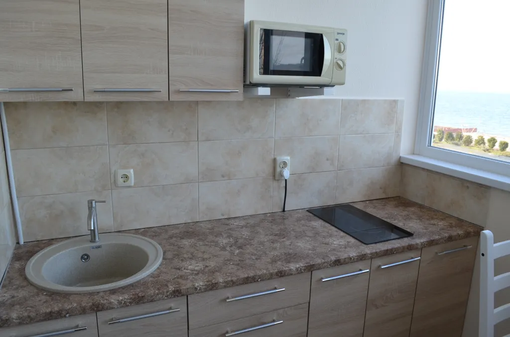 Комната с видом на море со всеми удобствами и отдельным входом