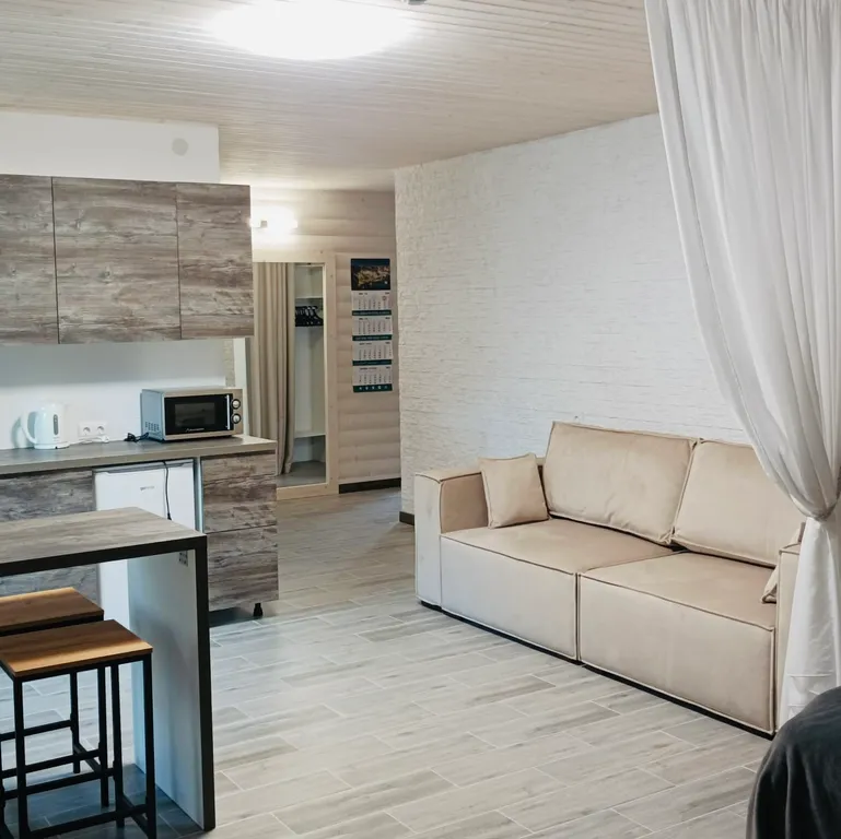 Уютная студия в частном доме с отдельным входом