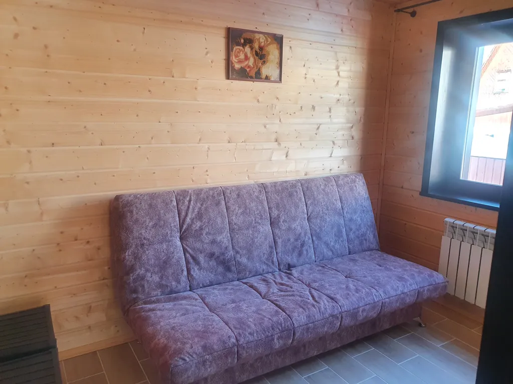 Деревянный большой дом