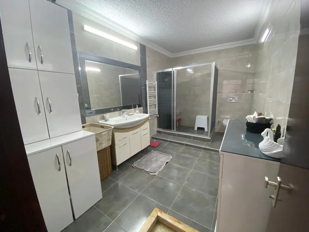 Мерсин Мезитли 3+1 дуплекс дом на берегу моря