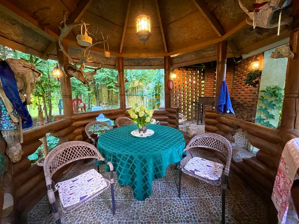 Коттедж Домик с теплым бaссейном и баней — Малые Горки