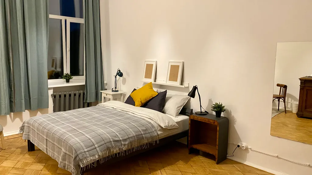 Квартира Большая комната с высокими потолками на Цветном — Москва