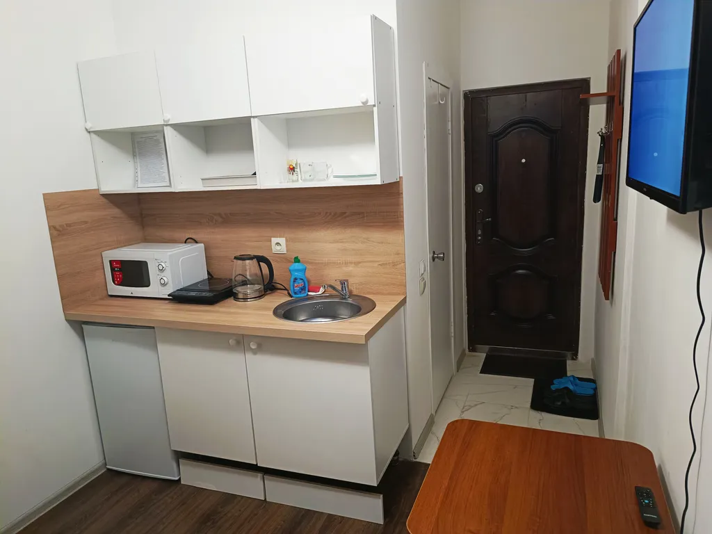 Миниатюрная студия с раскладным диваном у станции МЦД4 Железнодорожная