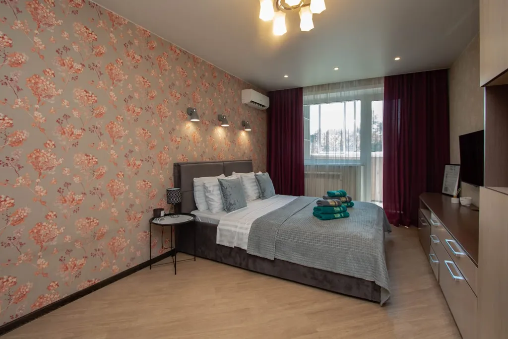 Однокомнатные апартаменты Room Hotel (Рум Хотел) на улице Кирова