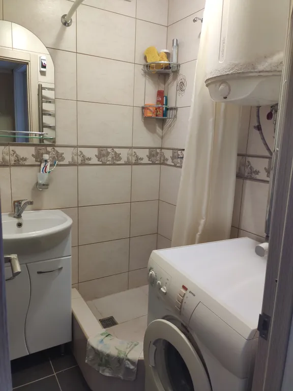 Уютная комната с персональной лоджией и великолепным видом на море