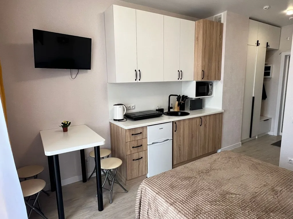 338 Cтудия с бассейном на 4 человека