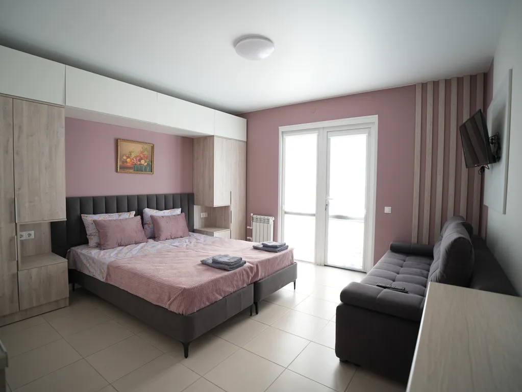 Квартира Квартира Уютная студия в центре — Сириус