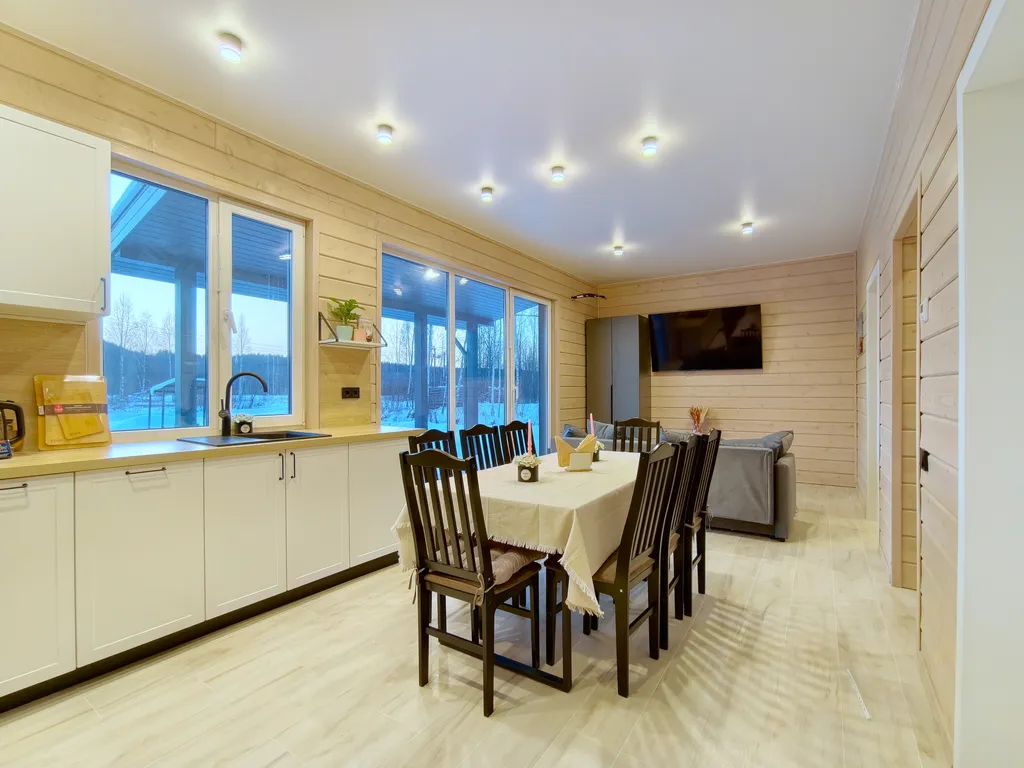 Коттедж Таунхаус на Красном озере — Светлое