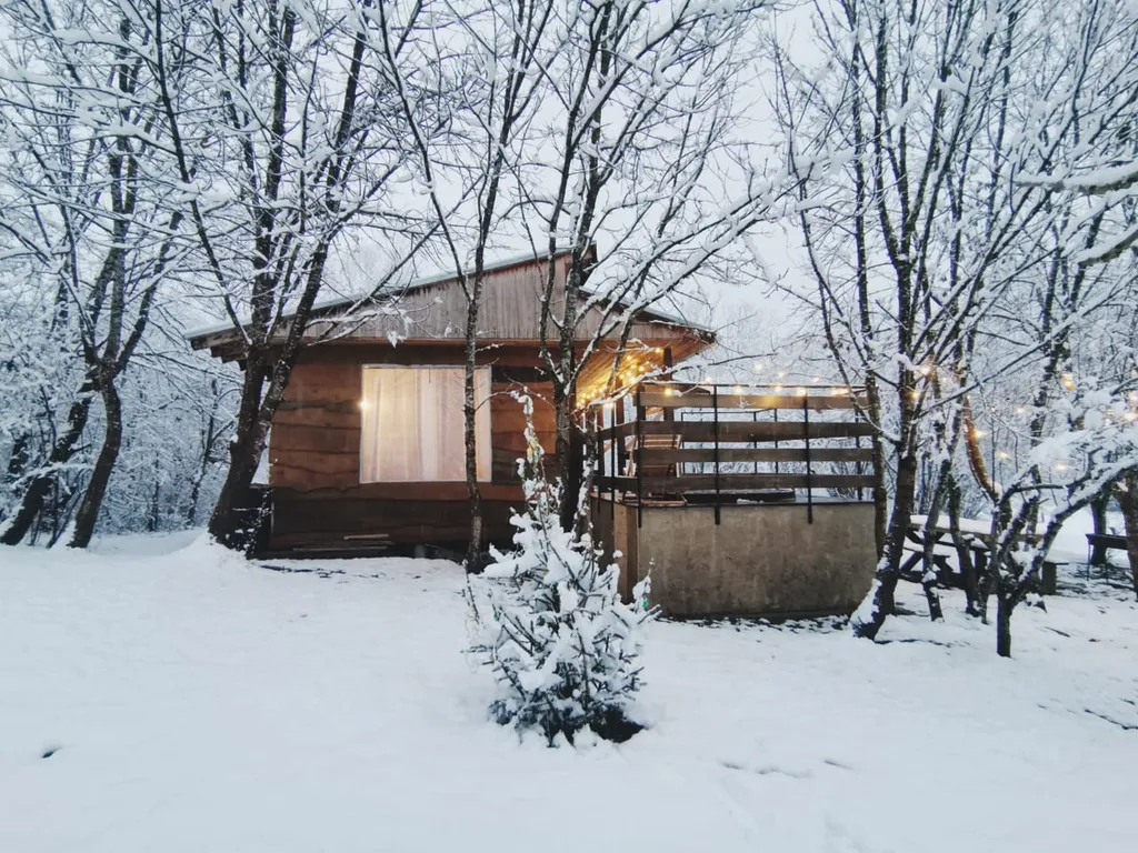 Глэмпинг "Грушöвая вода"