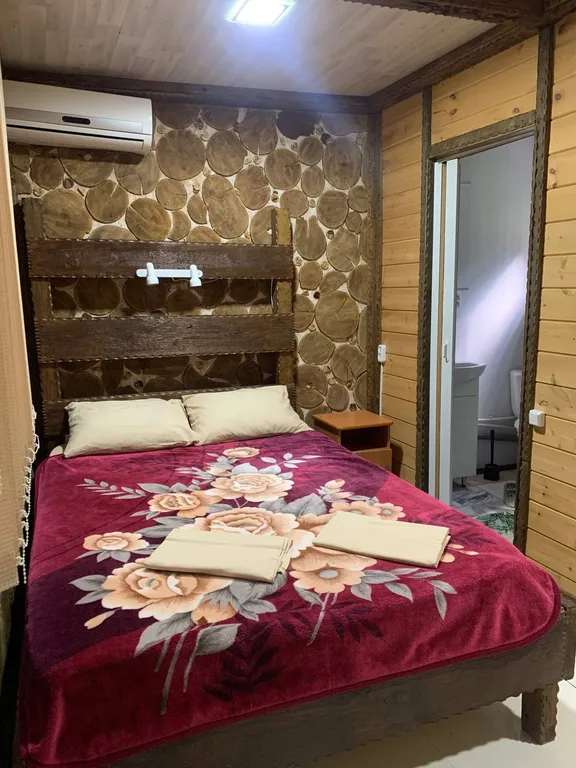 Квартира Комната на 2-3 человека в лесной зоне — аренда посуточно в Новомихайловский