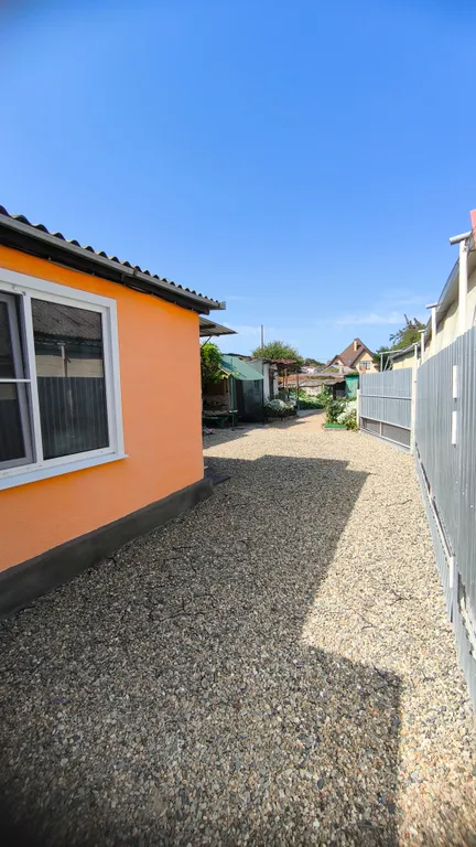 Целый дом, рядом море, центральный рынок и несколько парков