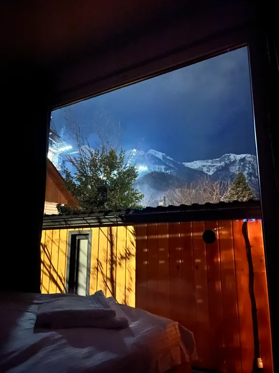 Дом Луна с домашним кинотеатром и Алисой в 7 минутах от подъемника 1