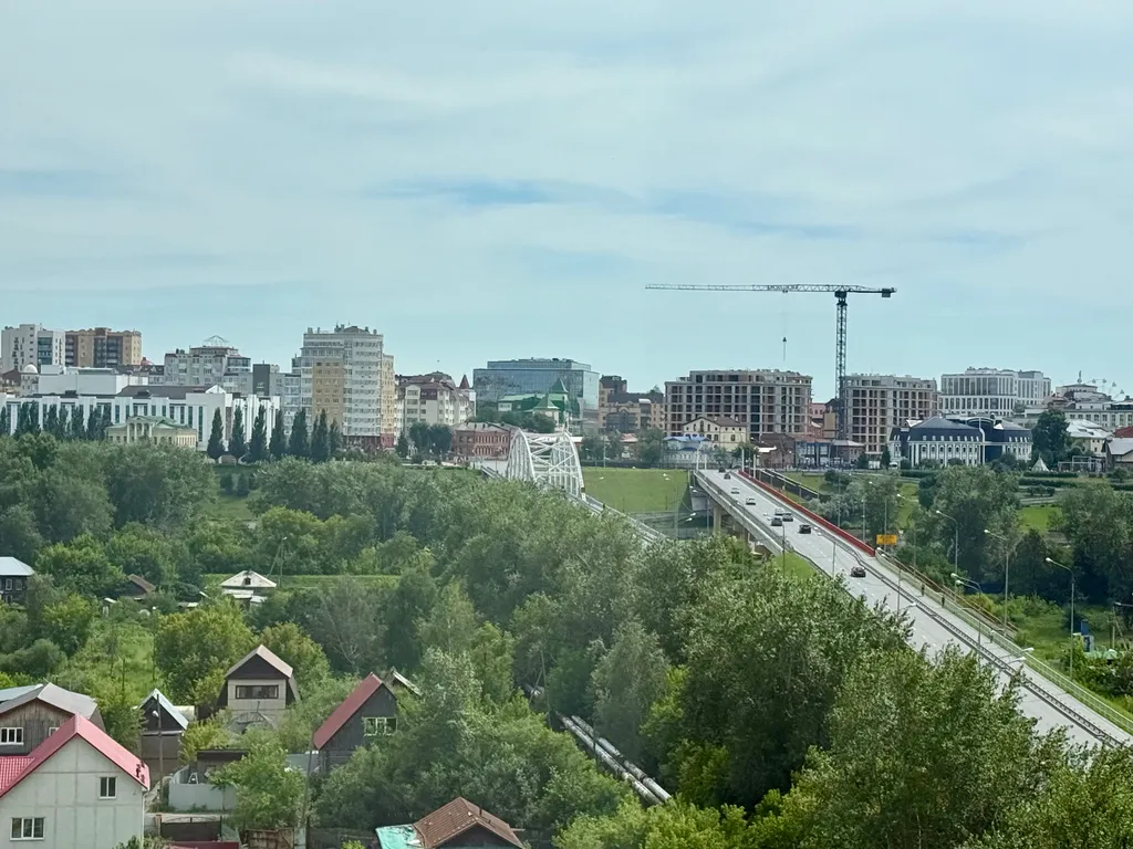 Уютная квартира в центре, с панорамным видом на город. WiFi, смарт ТВ.